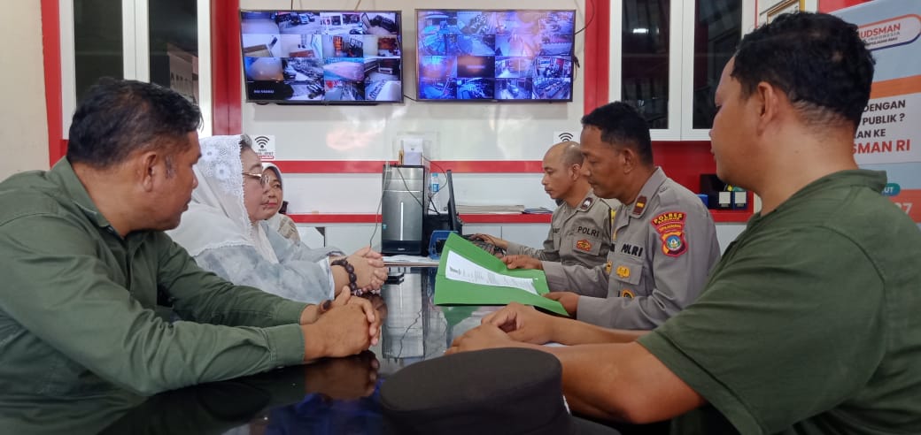 Dewan Pimpinan Cabang (DPC) Partai Kebangkitan Bangsa (PKB) Kabupaten Karimun laporkan Lukman Edy ke Polres Karimun, Rabu (7/8/2024).