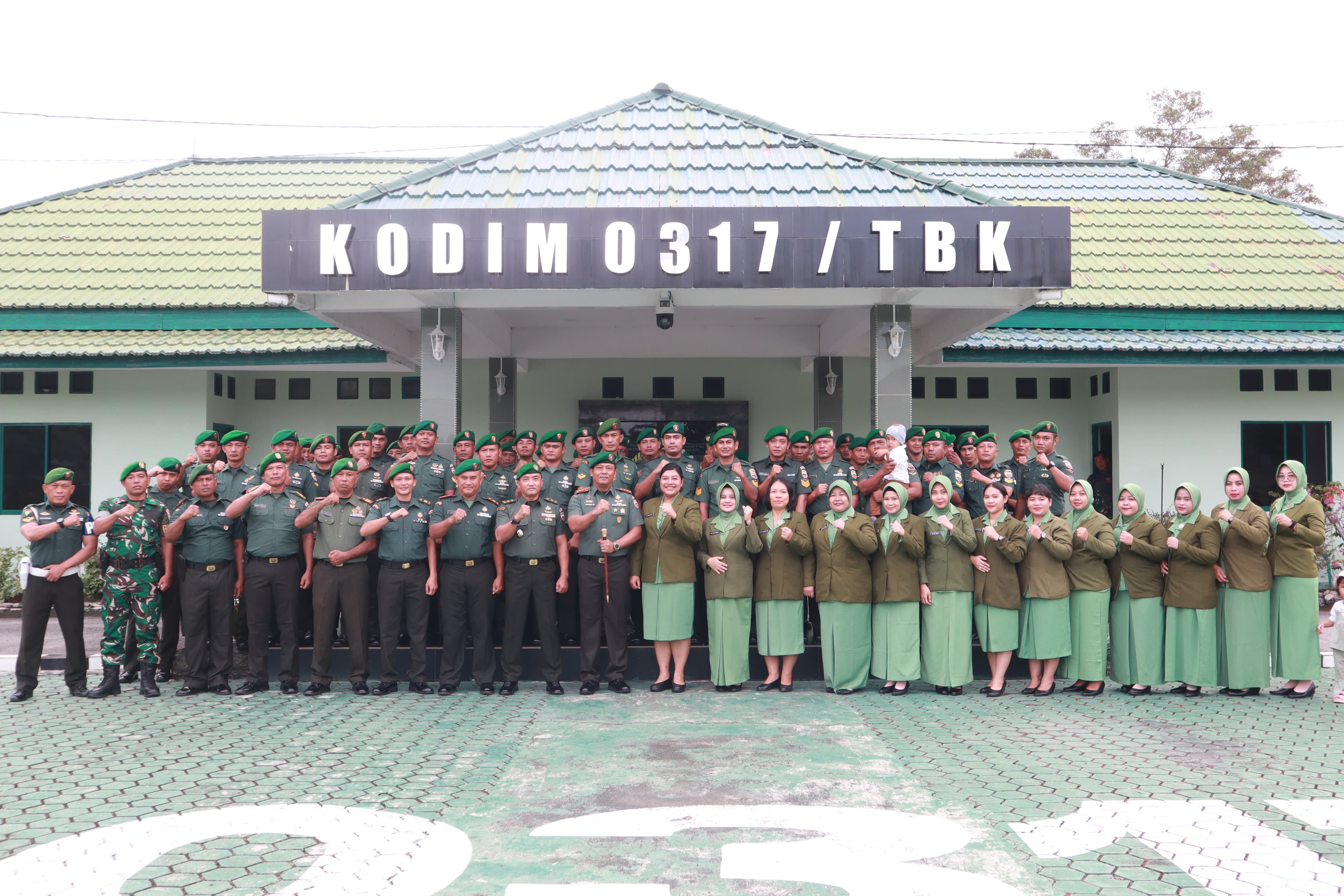 Mayor Inf. Istain Tamimi Resmi Jabat Kasdim 0317/TBK