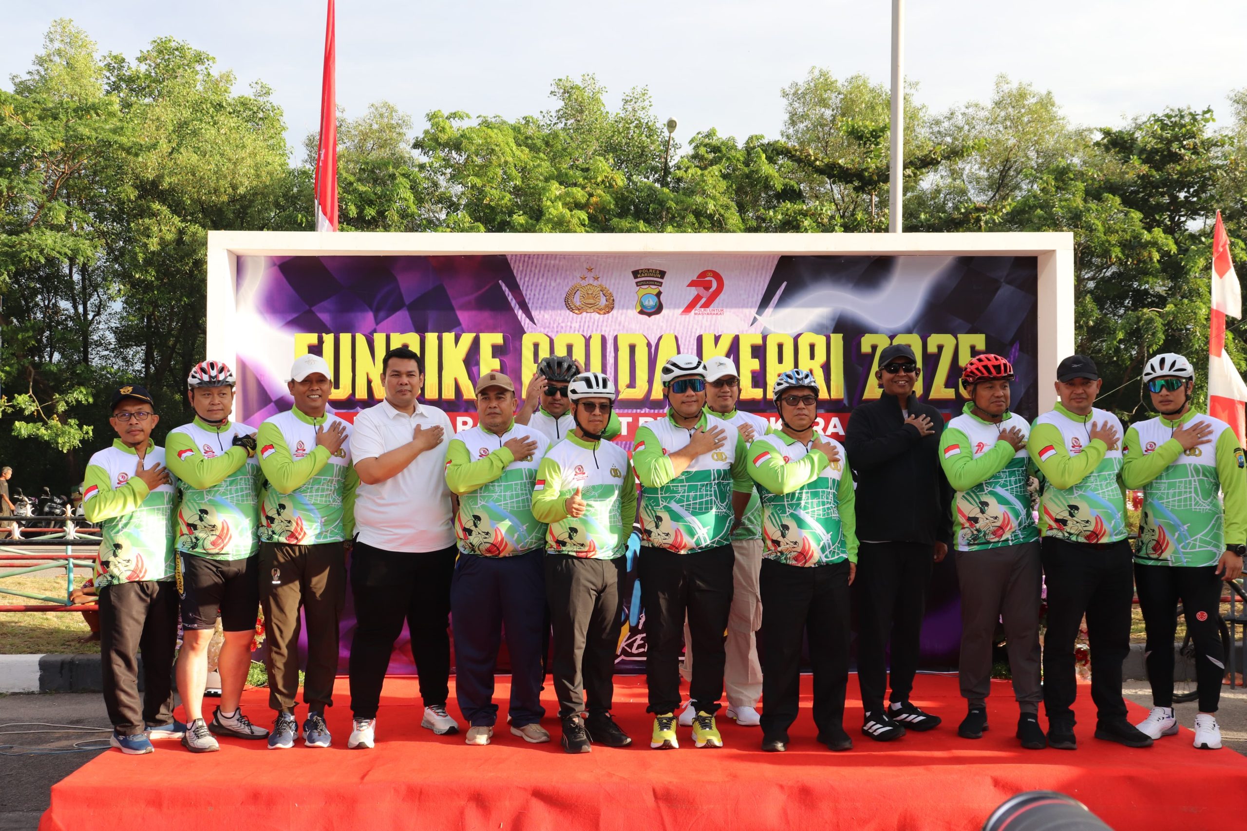 Dandim 0317/TBK, Letkol Inf Ida Bagus Putu Mudita hadiri Funbike dalam rangka memperingati HUT Bhayangkara ke-79 Tahun.