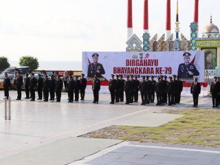 Kodim 0317/TBK Hadiri Upacara HUT Bhayangkara ke-79 di Karimun