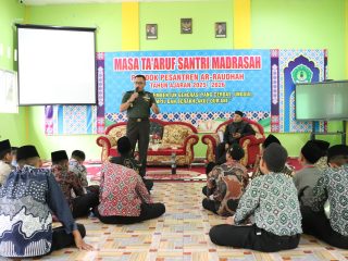 Kasdim 0317/TBK Berikan Materi Wawasan Kebangsaan kepada Santri Ponpes Ar-Raudhah