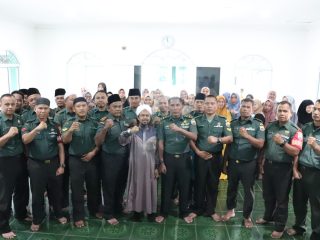 Personel Kodim 0317/TBK dan Persit KCK Cabang LXXI Ikuti Siraman Rohani di Masjid Al-Muttaqin
