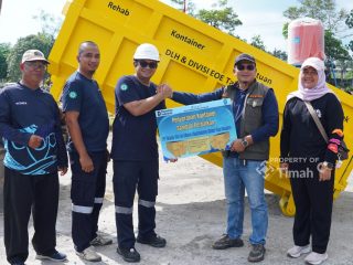Bantu Penanganan Sampah, PT Timah Dukung Perbaikan Kontainer Sampah di Kabupaten Bangka