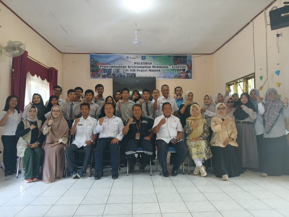 PT Timah Berikan Pelatihan Membatik Eco Print ke SLB Negeri Mentok
