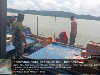 Babinsa Kelurahan Moro Timur Ingatkan Warga Pentingnya Keselamatan Saat Berlayar