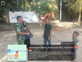 Serka Sarmo Laksanakan Komsos dengan Pengunjung Wisata Air Terjun Desa Pongkar