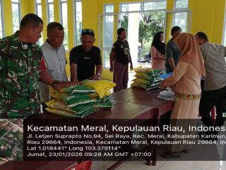 Babinsa Sungai Raya Pantau Pembagian Beras SPHP