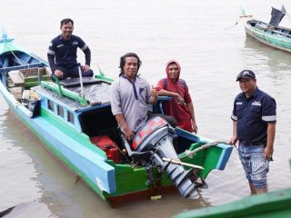 Belasan Kelompok Nelayan Terima Bantuan PT TIMAH Tbk, Ada Alat Tangkap Hingga Infrastruktur