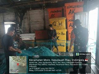 SERTU SAHRUDI HARAHAP LAKSANAKAN KOMSOS DENGAN NELAYAN DI WILAYAH BINAAN