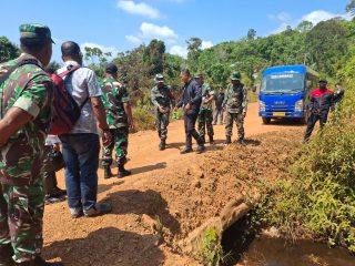 DANDIM 0317/TBK TINJAU RENCANA PEMBANGUNAN JEMBATAN ARAMCO DI KEC. BELAT