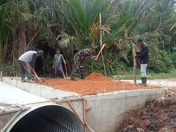 Penimbunan Terus Dipercepat, Jembatan Sungai Mata Satu Capai 70,7 Persen
