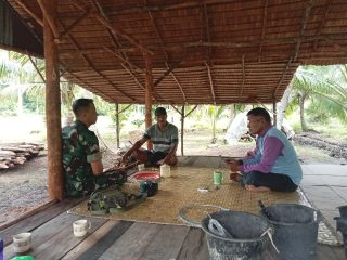 Babinsa Tanjung Hutan Jalin Silaturahmi Erat dengan Tokoh Masyarakat