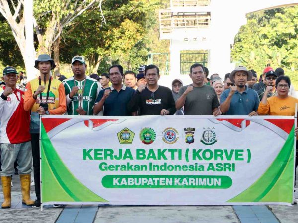 TNI-Polri dan Pemda Bersihkan GOR Badang Perkasa Lewat Gerakan Indonesia ASRI