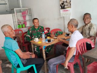 Babinsa Durai Perkuat Deteksi Dini Lewat Komsos Bersama Tokoh Masyarakat