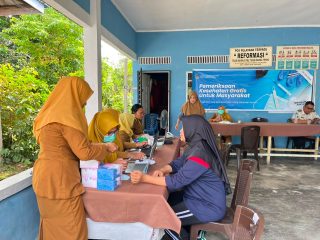 Imigrasi Karimun Gelar MCU Gratis untuk Masyarakat Teluk Uma