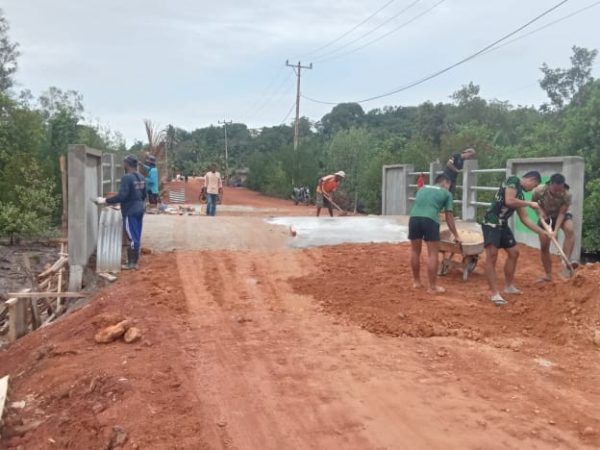 Pembangunan Jembatan Sungai Mata II Masuki Tahap Plester Dinding Pengaman