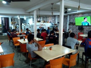 Nobar Piala Dunia, Koramil 02/Moro Perkuat Kebersamaan dan Keamanan Warga