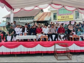 Sertu Faisal Kawal Karnaval HUT RI, Semangat Pelajar Penuhi Jalan Tanjung Batu