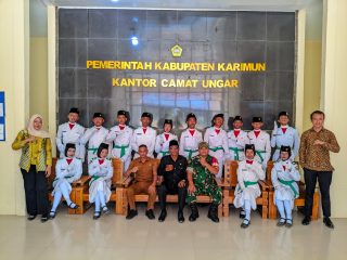 Paskibraka Ungar Dikukuhkan, Sertu Abdul Latib Tekankan Disiplin dan Tanggung Jawab